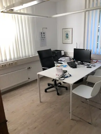 ZUM Hausarzt Wüllen - Dr. Dr. H. Giesen, Dr. B. Vöcking & Dr. M. Paar