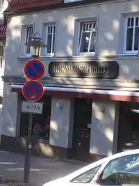 Frau Dr. med. Anne Hermerschmidt