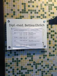 Frau Bettina Ehrlich