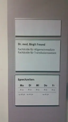 Frau Dr. med. Birgit Freund