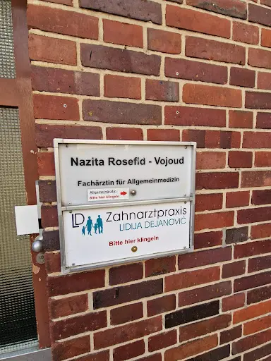 Frau Nazita Rosefid-Vojoud
