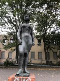 Frau Zsuzsanna Thäsler