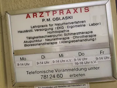 Herr Dr. med. Peter Oblaski