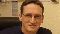 Herr Dr. med. René Dziurla