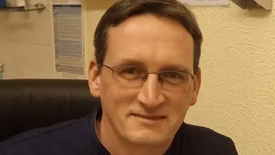 Herr Dr. med. René Dziurla