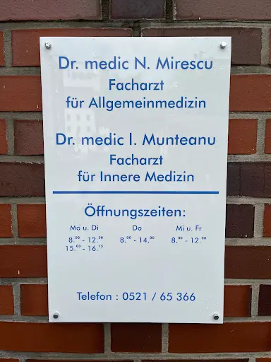 Hausärzte am Stadttheater, Dr. medic Nicolas Mirescu / Dr. medic Ionel Munteanu