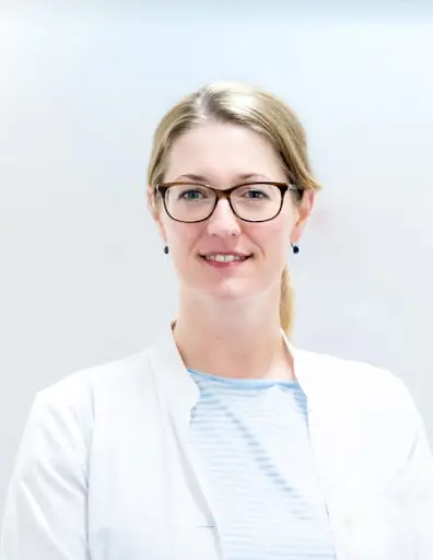 Frau Verena Lüke
