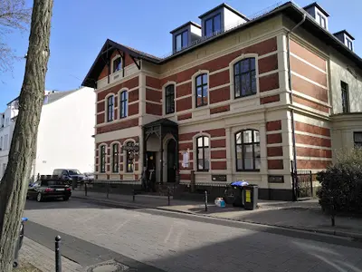 Herr Dr. med. Boris Müller