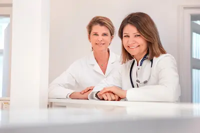 Dr. med. Nicole Kammann | Julia Arndt
