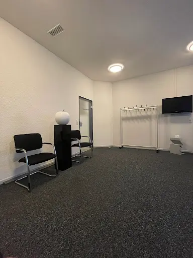 Dr. med. Walid Allouch, Facharzt für Innere Medizin - Naturheilverfahren -