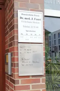 Dr. med. Jörg Faust