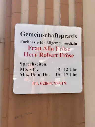 Frau Alla Fröse