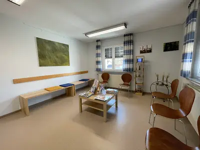 Dr. med. Anette Keller,Hausarzt