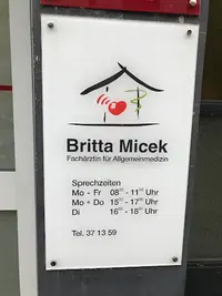 Dr. med. Britta Micek