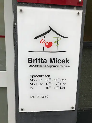 Dr. med. Britta Micek