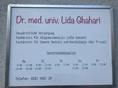 Dr. med. Lida Ghahari Fachärztin für Allgemeinmedizin, Innere Medizin und Kardiologie
