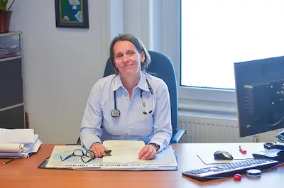 Frau Claudia Dunkel