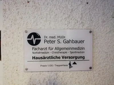 Dr. Gahbauer & Team