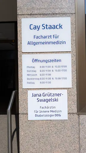 Cay Staack Facharzt für Allgemeinmedizin