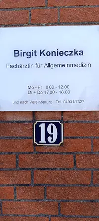 Frau Birgit Konieczka