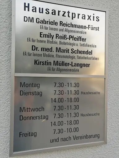 Dr. Gabriele Reichmann-Fürst & Emily Reiß-Pfeiffer