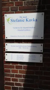 Frau Dr. med. Stefanie Kavka