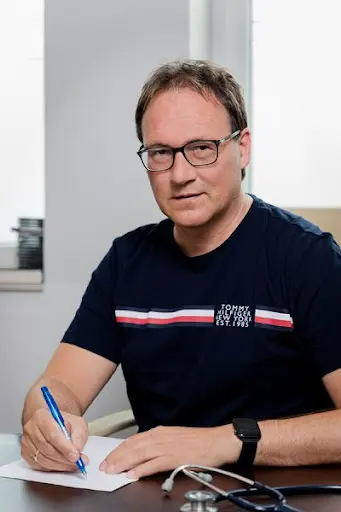 Dr. med. Albrecht
