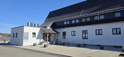 Herr Dr. med. David Bannert
