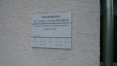 Dr. med. Jonas Fröhlich, Sina Danko, Annika Walk