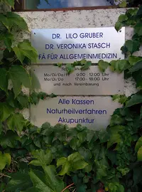 Dr. med. Veronika Stasch Fachärztin f. Allgemeinmedizin