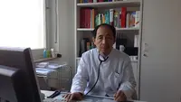 Allgemeinmedizin Herr Dr. Yongqiang Zhao & Frau Vera Estes