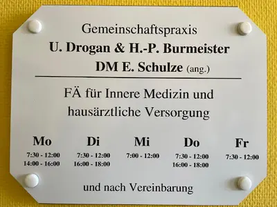 Dipl.-Med. Erhard Schulze, Ulrike Drogan und Hans-Peter Burmeister