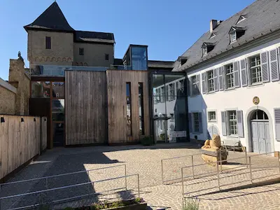 Hausarztpraxis Veldenzschloss Dr. med. Regine Schmitt
