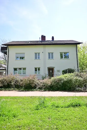 Frau Naseema Steigerwald-Shaik internistische Hausärztin