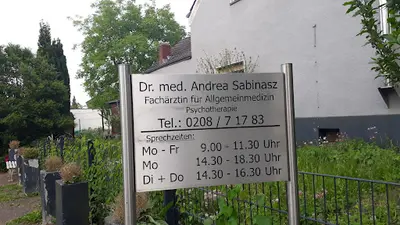 Dr.med. Andrea Sabinasz Praktische Ärztin