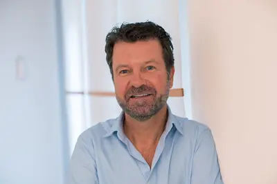Dr. med. Christian Neglein - Osteopathie - Chirotherapie - Neuraltherapie