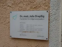 Dr. med. Julia Loibl Dreyßig