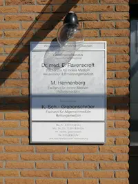 Dr. med. Konrad Schneider-Grabenschröer