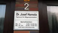 Dr.med.Josef Homola