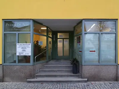 Dr. med. Reinhold Nöll