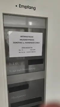Internistische-Hausarztpraxis Bürgel(Dorothee und Parminder Singh)