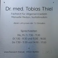Dr. med. Tobias Thiel