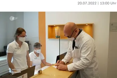 Herr Dr. med. Andreas Durstewitz