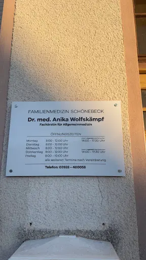 Frau Dr. med. Anika Wolfskämpf