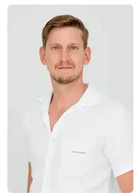 Dr. Dominik Resnik