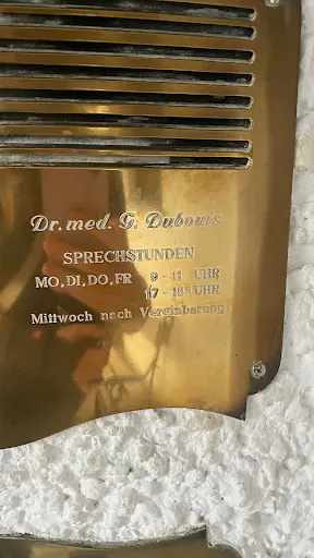 Herr Dr. med. Georges Dubouis