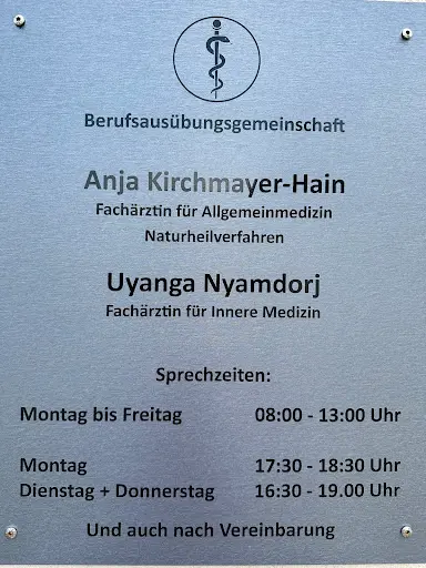 Anja Kirchmayer-Hain und Uyanga Nyamdorj Gemeinschaftspraxis
