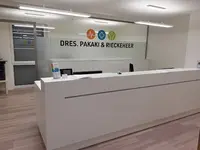Hausärztliche Praxis Pattonville - Dr. Nicole Pakaki & Dr. Kai Rieckeheer & Dr. Regina Rieckeheer