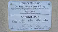 Frau Dr. Anne-Kathrin Strey