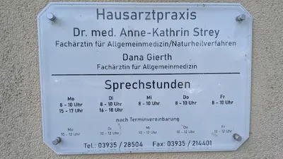 Frau Dr. Anne-Kathrin Strey